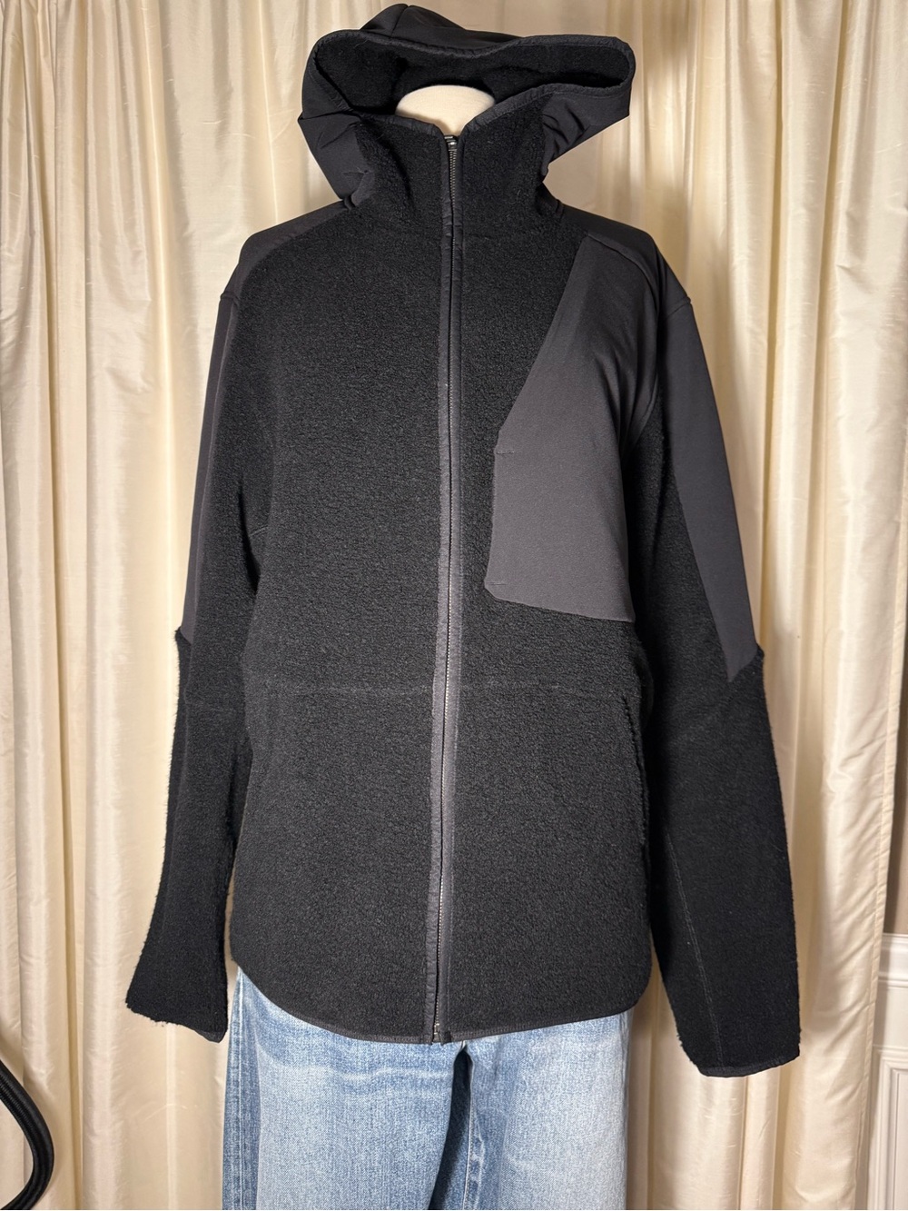 lululemon athletica Black Hooded Wool Blend Teddy Fleece Jacket - Picture 8 of 9